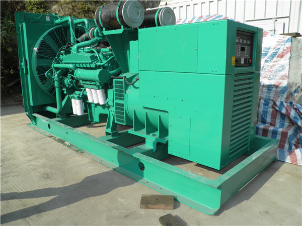 黄浦出租发电机 发电机组厂家：柴油发电机组的控制屏的作用是什么？