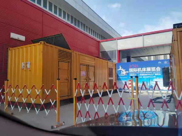 黄浦发电车出租-发电机无电压或电压太低怎么办？