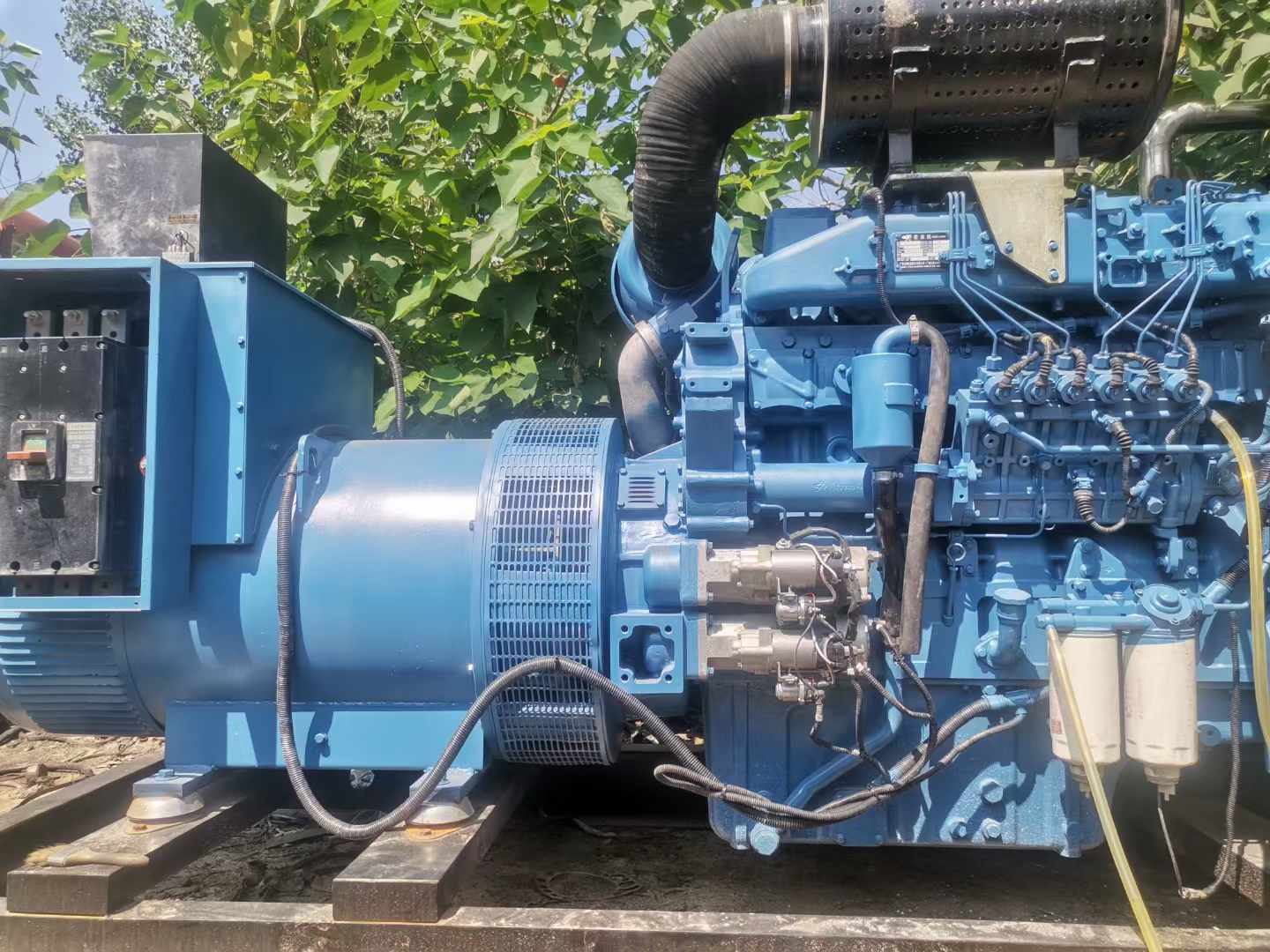 黄浦详细说明降低 800kW 柴油发电机输出电流波动的方法